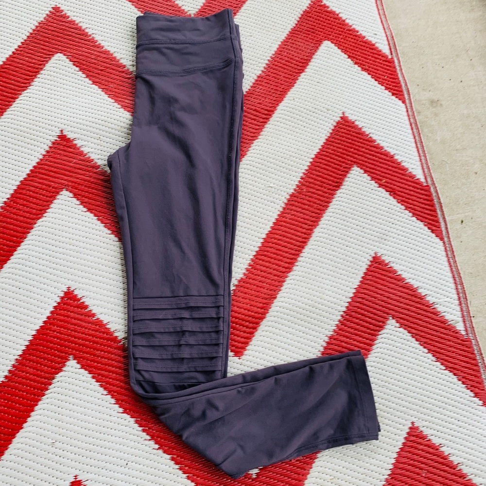 Free People Movement Gray Pleated Leggings